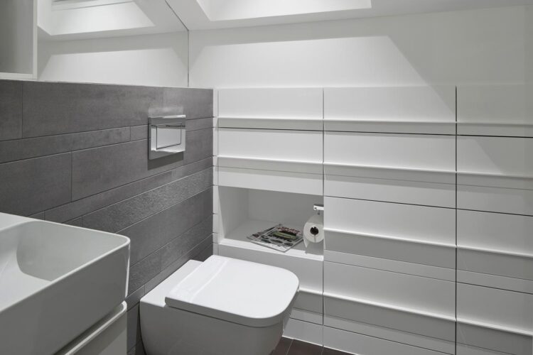Badezimmer Schrank Grosshöchstetten