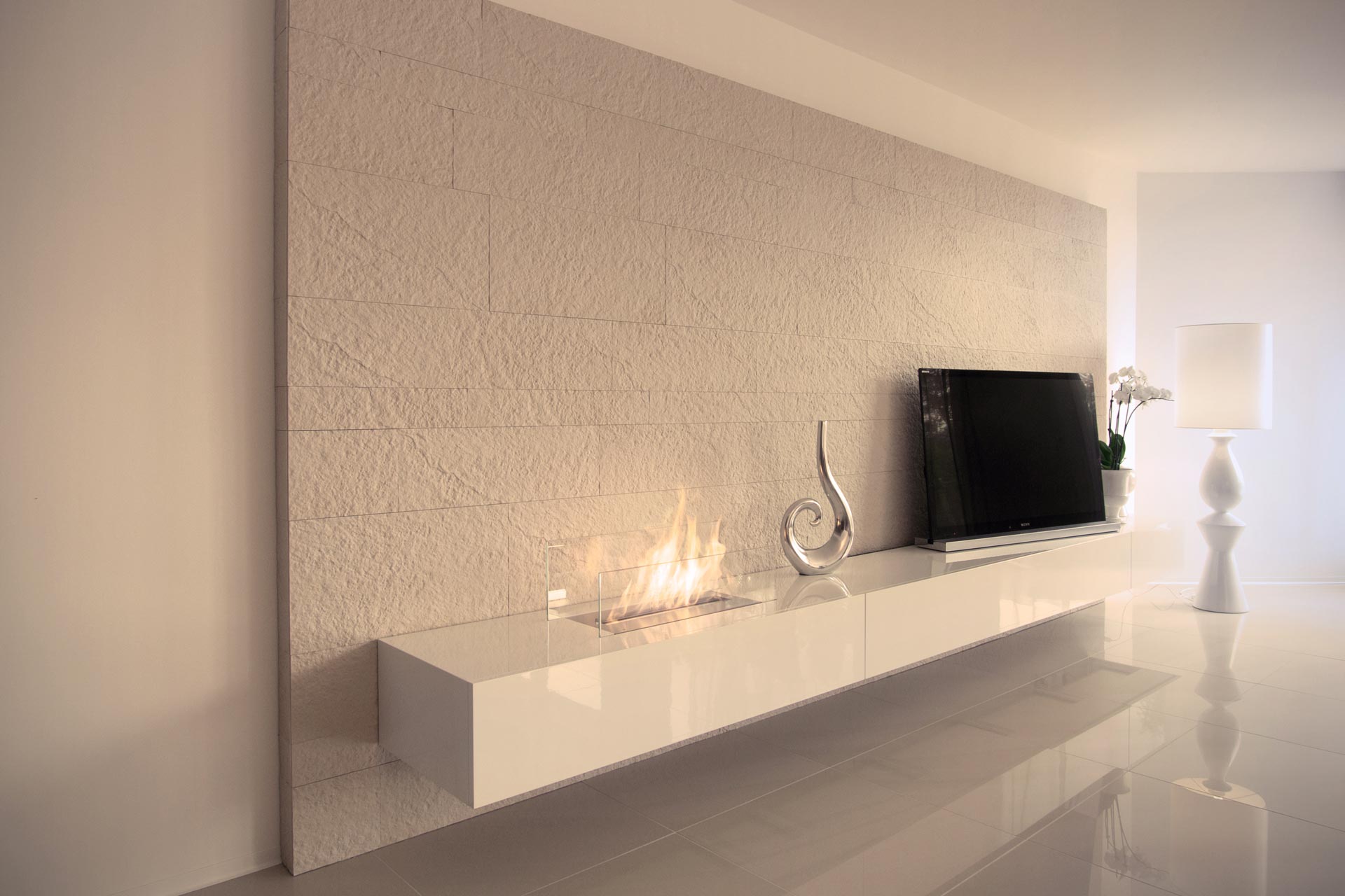 Sideboard, Wandverkleidung